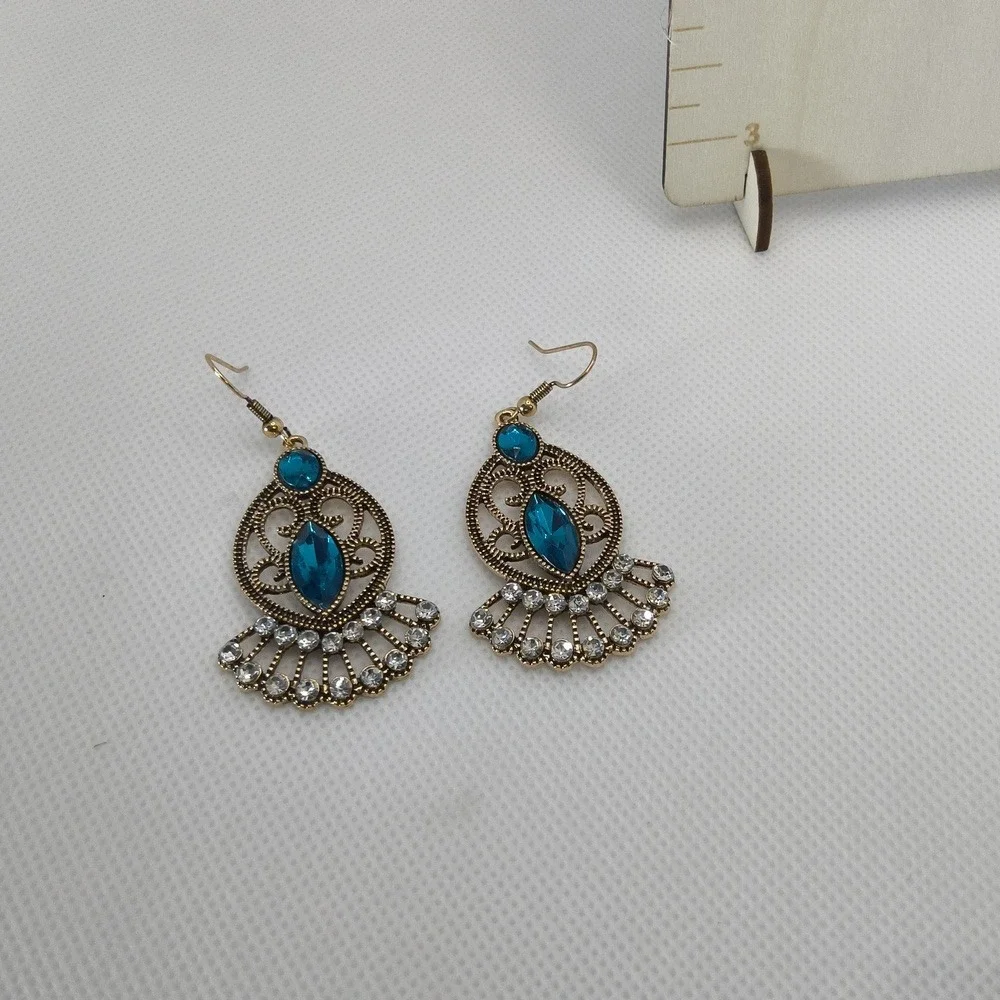 Gold and Blue Teardrop Filigree Earrings‎